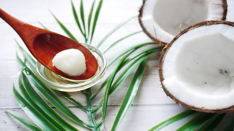 Mineral Oil Vs Coconut Oil For Hair