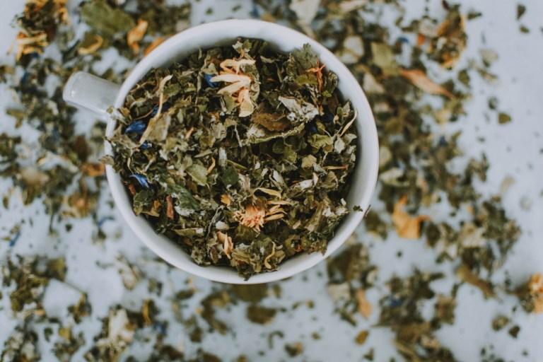 benefits of green tea for hair