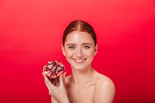 Pomegranate benefits for skin