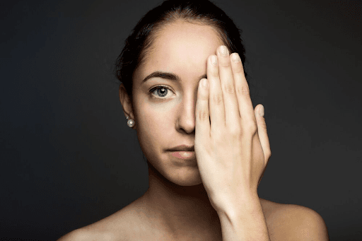 how to avoid skin darkening in winter