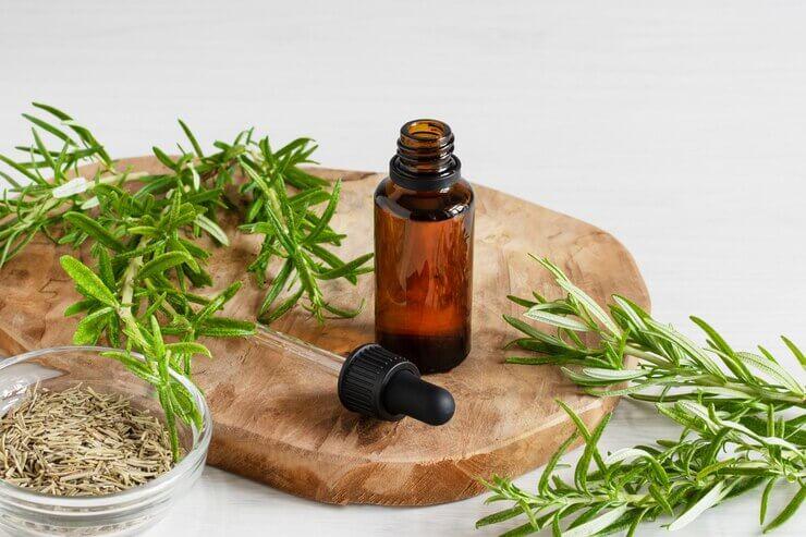 How To Use Rosemary Oil For Hair Growth and its Benefits