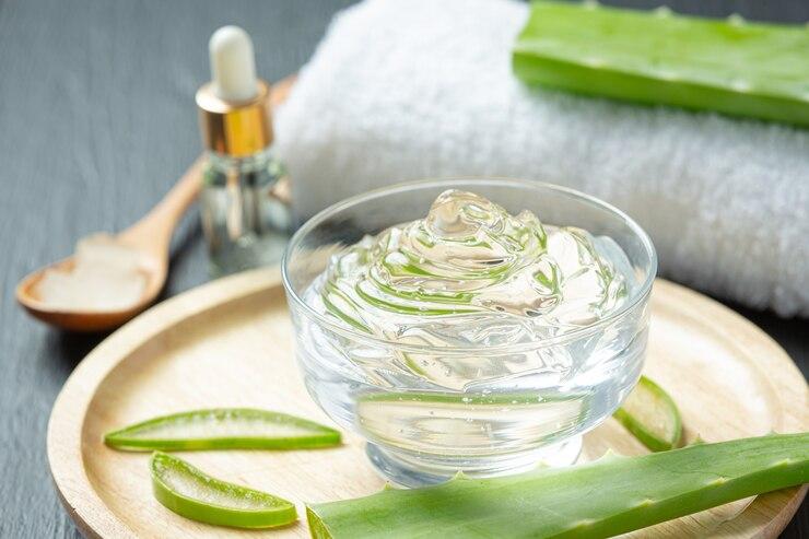 How To Apply Aloe Vera Gel On Face At Night